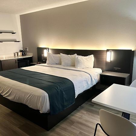 Studio 6 Suites Louisville Ky Airport/Expo Center ภายนอก รูปภาพ
