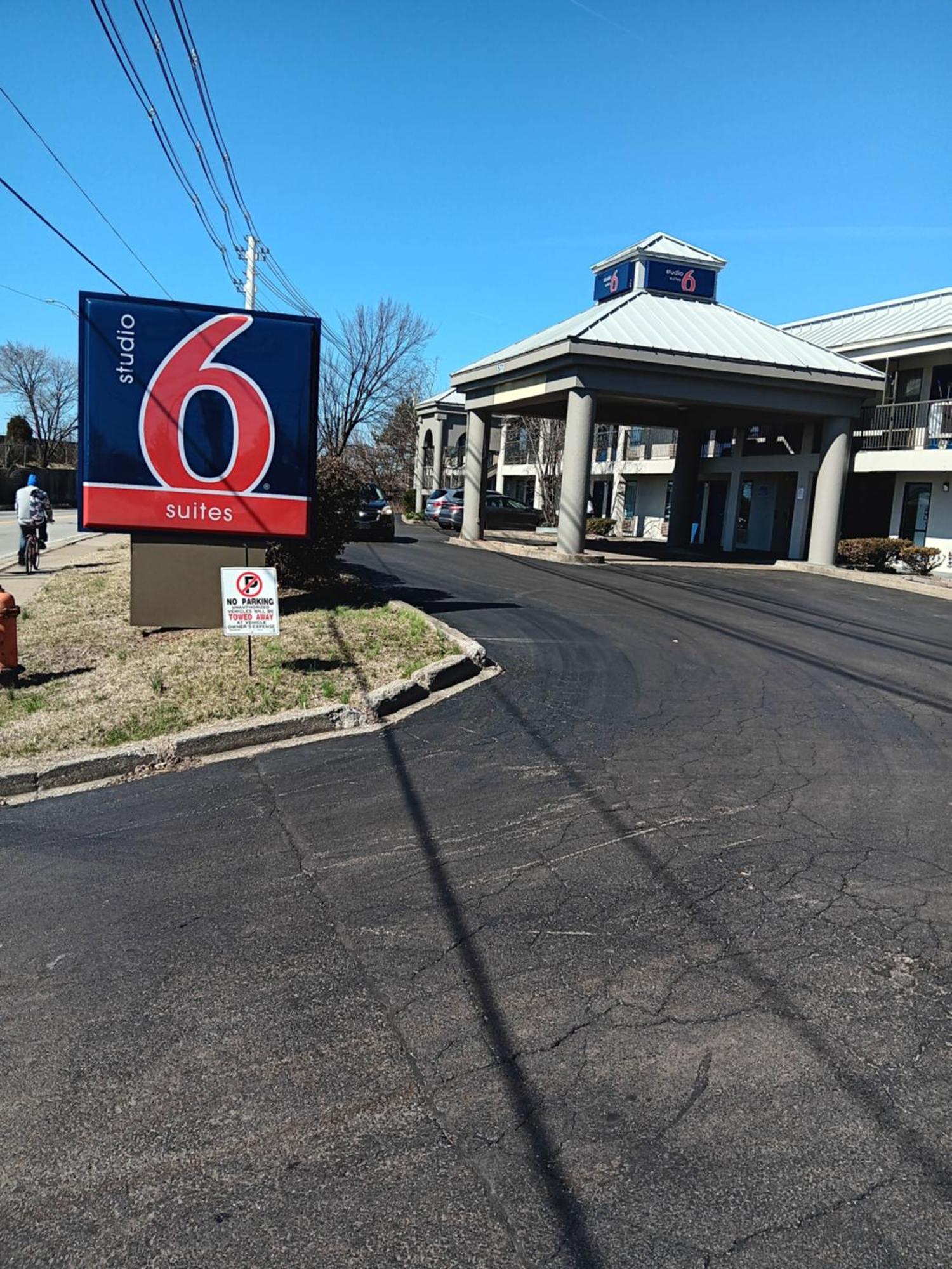 Studio 6 Suites Louisville Ky Airport/Expo Center ภายนอก รูปภาพ